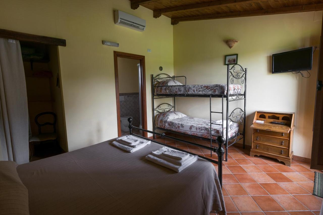 فيترالّا Agriturismo Il Poggio المظهر الخارجي الصورة